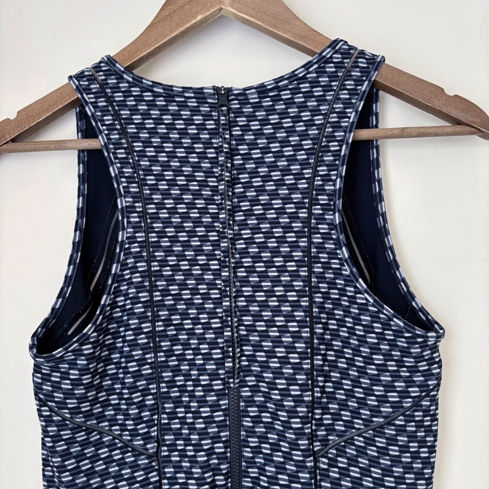 Lululemon Deep Dive White Black & Go 'Til Dawn Fit & Flare Dress Sz 6 - Picture 6 of 8